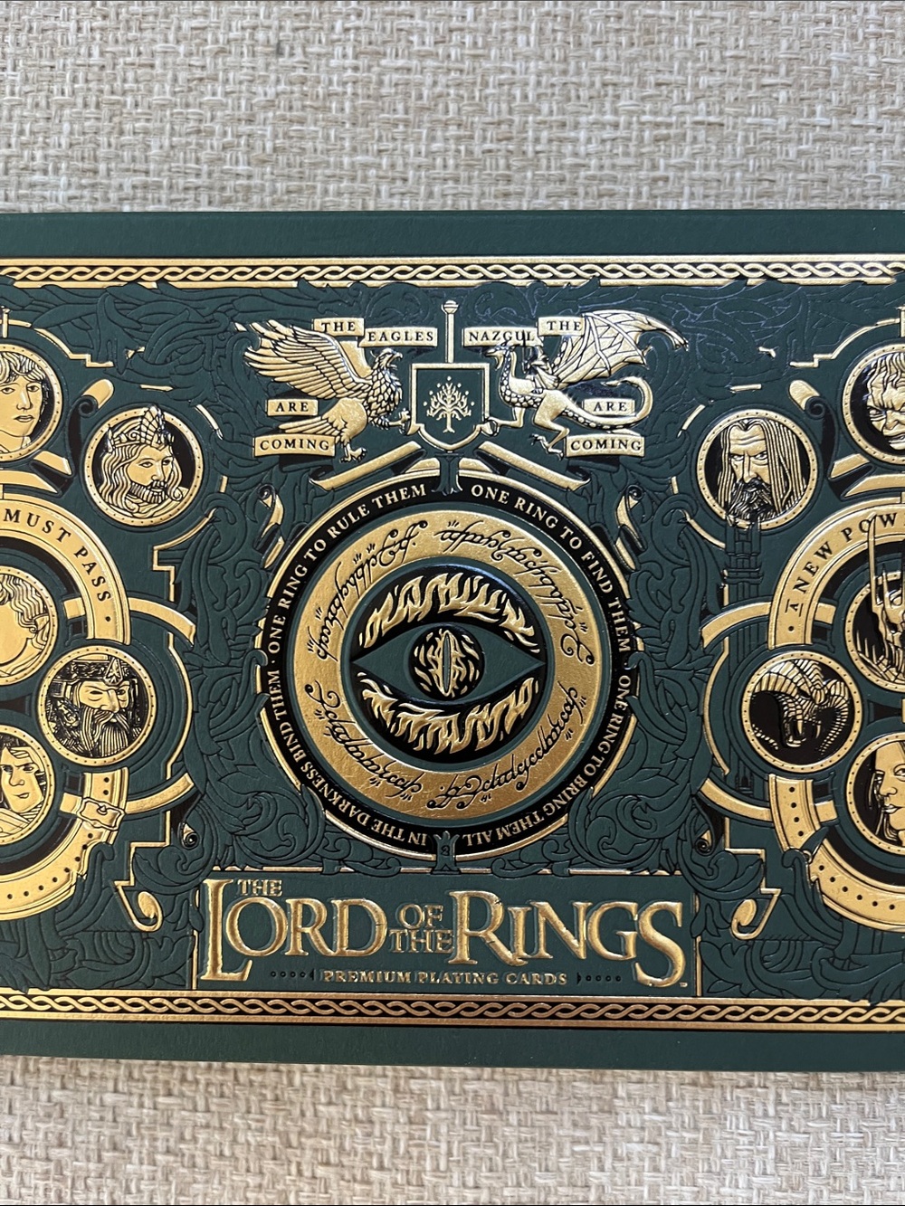 ⚔️ Theory 11 Lord of the Rings Middle Earth Decorative Collector Card Box Set - Picture 5 of 9